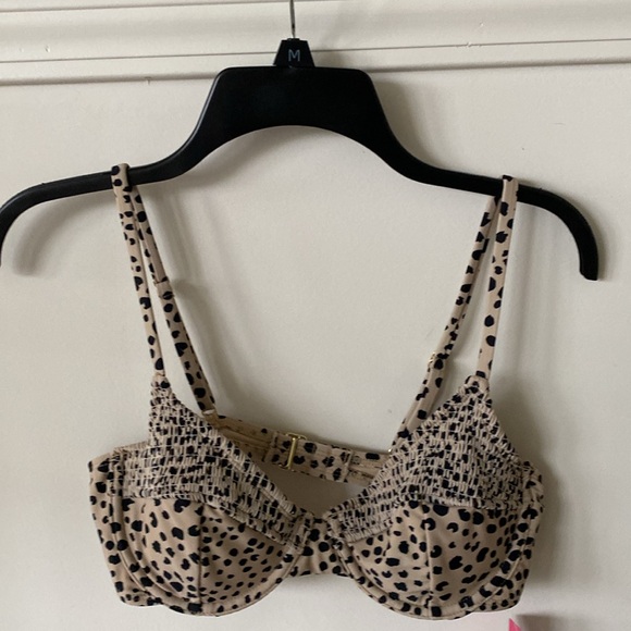 Xhilaration Other - “Xhilaration” cheetah 🐆 print bathing suit top; size M; NWT